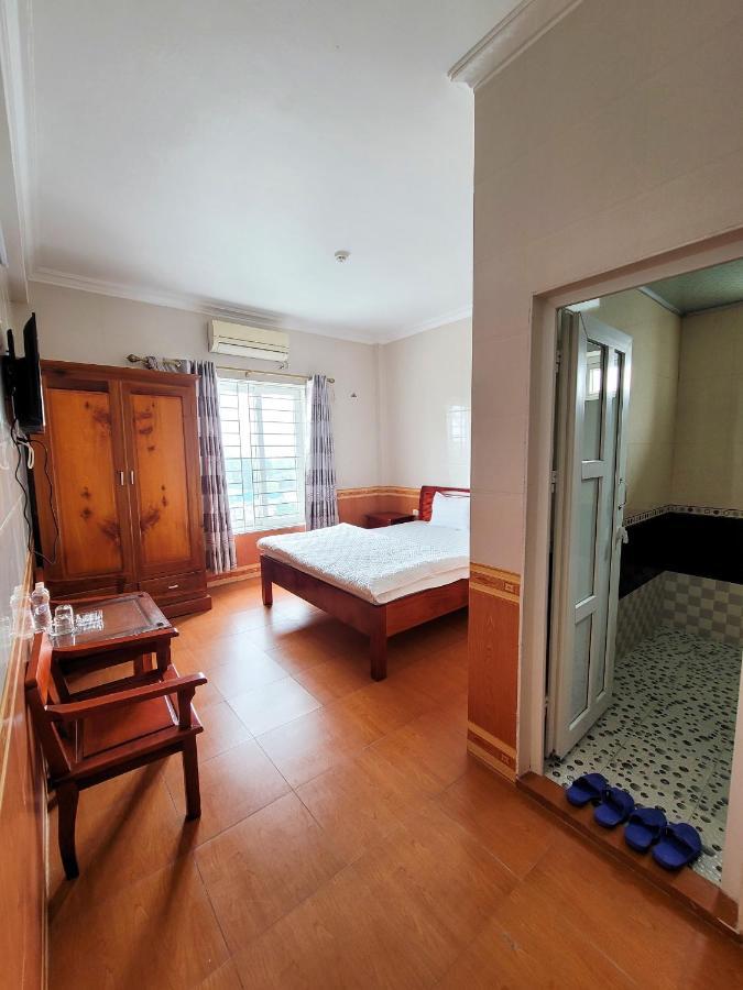 Phu Quy Hotel Provinz Hà Tĩnh Exterior foto